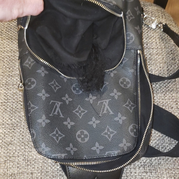 Louis Vuitton sling bab - Picture 4 of 5